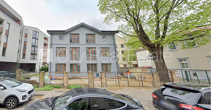 Fasādes māja, renovēta māja, slēgts pagalms, iežogota teritorija, vieta automašīnai, ieeja Rīga - foto 20