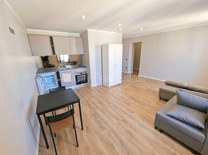 Pagalma ēka, renovēta māja, slēgts pagalms, apsargāts pagalms, ieeja no ielas un pagalma, Rīga - foto 1