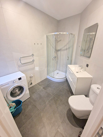 Pagalma ēka, renovēta māja, slēgts pagalms, apsargāts pagalms, ieeja no ielas, ir lifts, Rīga - foto 15