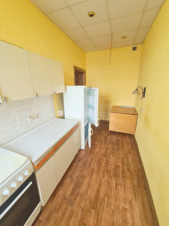 Fasādes māja, slēgts pagalms, ieeja no pagalma, logi vērsti mājas abās pusēs, guļamistabu Rīga - foto 19