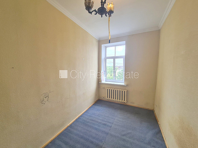 Fasādes māja, slēgts pagalms, ieeja no pagalma, logi vērsti mājas abās pusēs, guļamistabu Rīga - foto 9