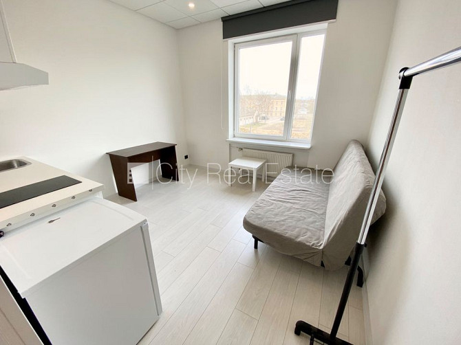 Fasādes māja, renovēta māja, slēgts pagalms, ieeja no ielas, ir lifts, kāpņu telpa pēc Rīga - foto 2