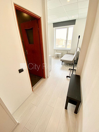 Fasādes māja, renovēta māja, slēgts pagalms, ieeja no ielas, ir lifts, kāpņu telpa pēc Rīga - foto 5