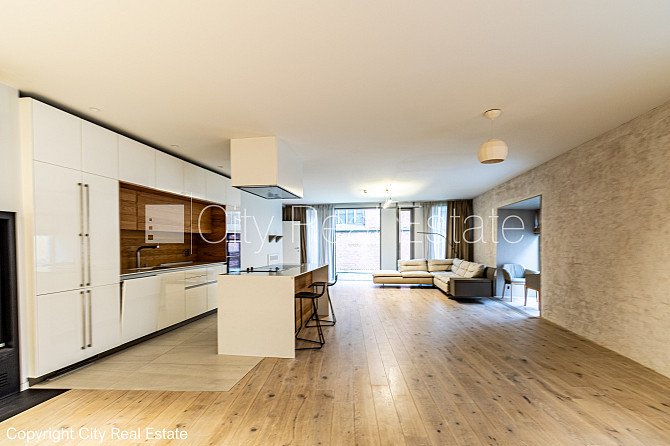 Фасадный дом, реставрированный дом, заменены инженерные коммуникации, Рига - изображение 1