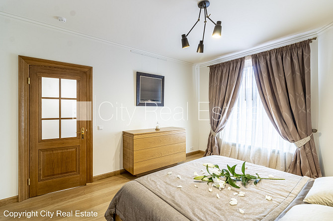 Дом во дворе, реновированный дом, количество квартир в здании 11 шт., закрытый двор, Рига - изображение 9