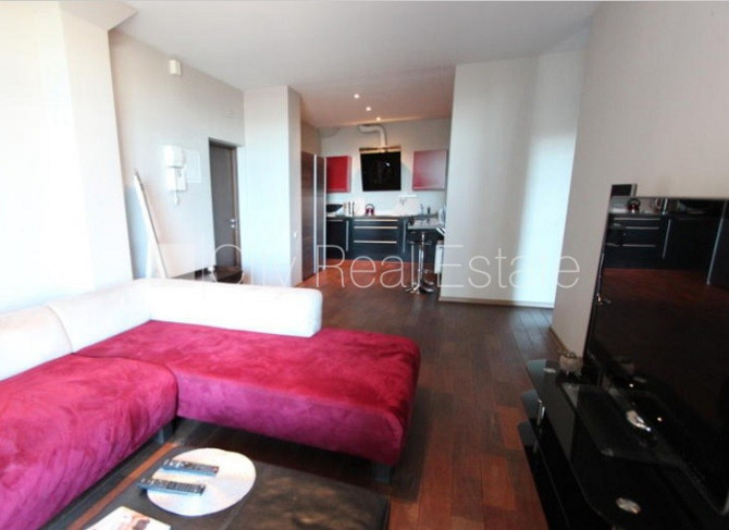 Земля в собственности, новостройка, лифт, лестничная клетка после капитального Рига - изображение 2