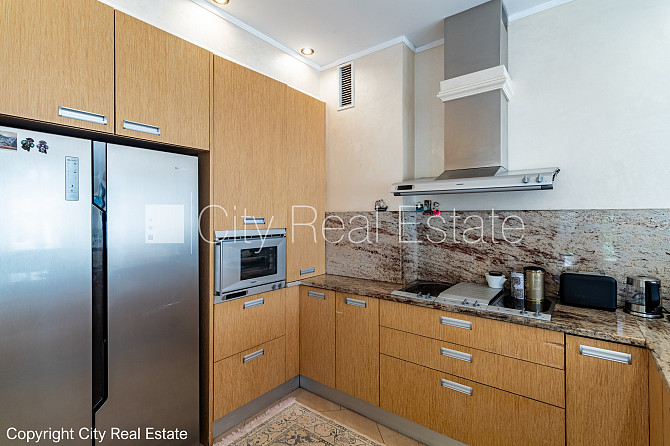 Благоустроенная озеленённая территория, территория обнесена забором, места для Юрмала - изображение 4