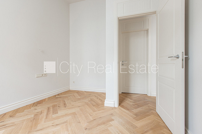 Fasādes māja, restaurēta māja, slēgts pagalms, ir lifts, kāpņu telpa pēc kapitālā Rīga - foto 11