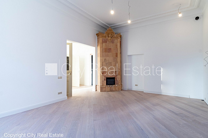 Фасадный дом, реновированный дом, фасад с декоративной штукатуркой, закрытый Рига - изображение 2