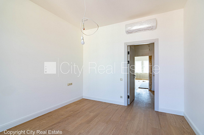 Фасадный дом, реновированный дом, фасад с декоративной штукатуркой, закрытый Рига - изображение 16