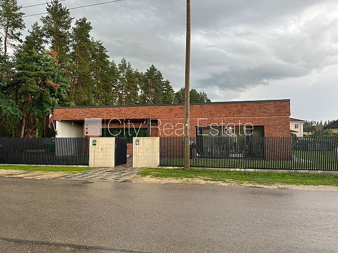 Privātmāja, slēgta teritorija, iežogota teritorija ar metāla sētu, garāža vienai Ogre un novads - foto 8