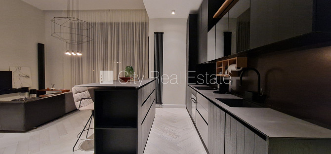 Jaunceltne, fasādes māja, zaļā teritorija, labiekārtota apzaļumota teritorija, slēgta Jūrmala - foto 6