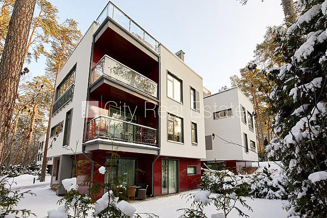 Новостройка, кирпичные стены, благоустроенная озеленённая территория, закрытая Юрмала - изображение 12