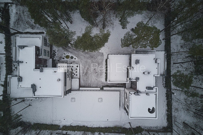 Новостройка, кирпичные стены, благоустроенная озеленённая территория, закрытая Юрмала - изображение 15