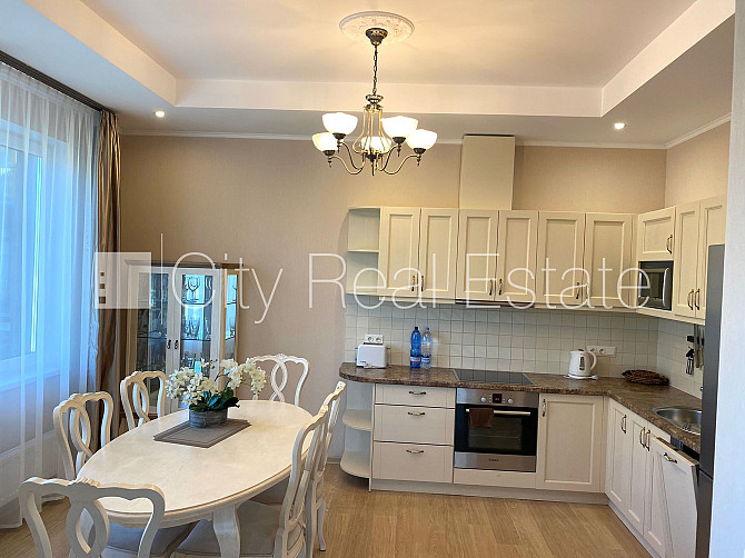 Новостройка, благоустроенная озеленённая территория, закрытый двор, подземная Юрмала - изображение 9