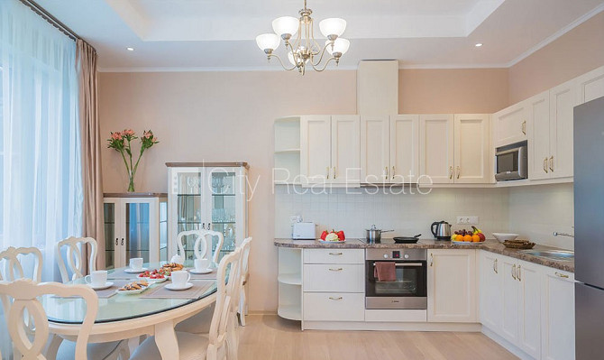 Новостройка, благоустроенная озеленённая территория, закрытый двор, подземная Юрмала - изображение 3