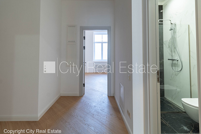 Fasādes māja, renovēta māja, nomainītas inženierkomunikācijas, mainīts Jumta segums, ir Rīga - foto 4