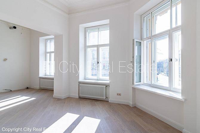 Земля в собственности, фасадный дом, реновированный дом, закрытый двор, лифт, Рига - изображение 5