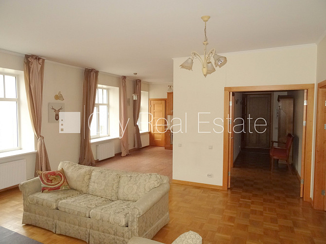 Fasādes māja, renovēta māja, slēgts pagalms, ieeja no ielas, ir lifts, kāpņu telpa pēc Rīga - foto 8