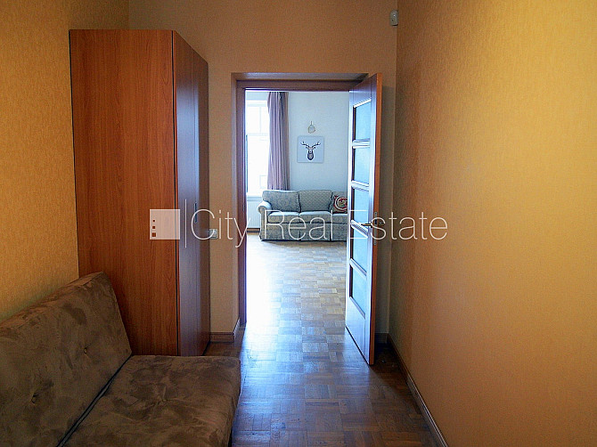 Fasādes māja, renovēta māja, slēgts pagalms, ieeja no ielas, ir lifts, kāpņu telpa pēc Rīga - foto 11