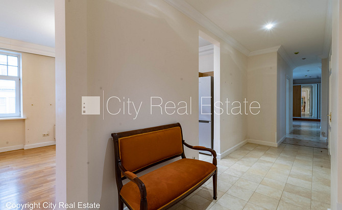 Fasādes māja, renovēta māja, vieta automašīnai, apsargāta autostāvvieta, apsargāts Rīga - foto 18