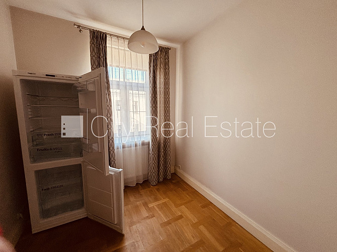 Renovēta māja, vieta automašīnai, objektu apsargā fiziskā apsardze, luksuss apartamenti , ir Rīga - foto 10