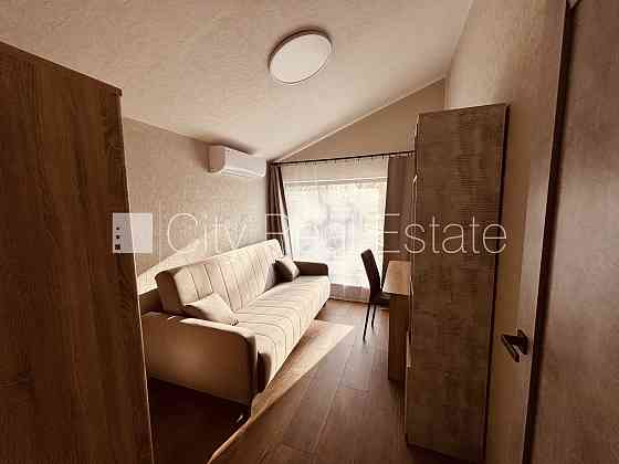 Частный дом, благоустроенная озеленённая территория, закрытая территория, Рига