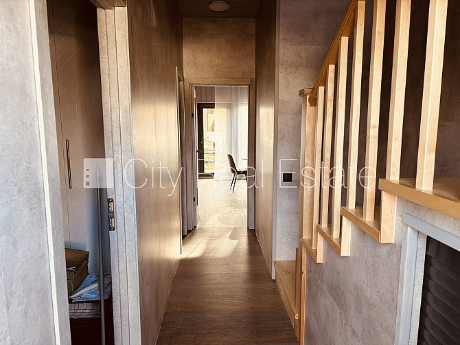 Частный дом, благоустроенная озеленённая территория, закрытая территория, Рига - изображение 3