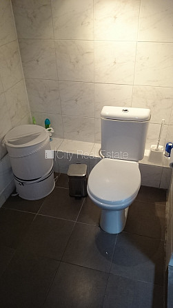 Mansards, ir lifts, franču balkons, logi vērsti uz pagalma pusi, viena istaba izolēta, Rīga - foto 13