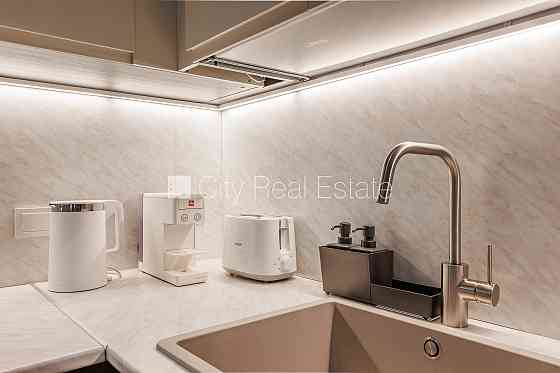 Фасадный дом, количество квартир в здании 5 шт., плата за обслуживание в месяц 110 EUR, Jūrmala