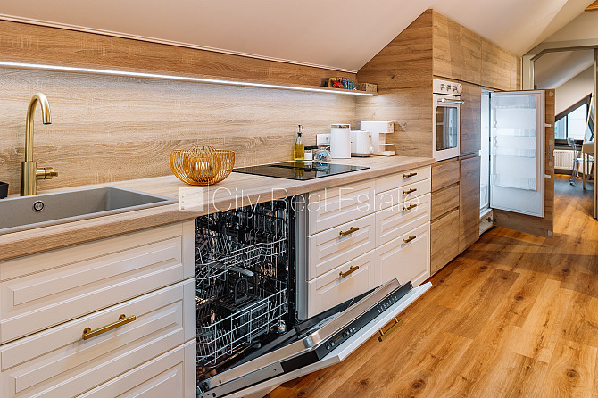 Новостройка, благоустроенный озеленённый двор, закрытый двор, озеленённая Юрмала - изображение 6