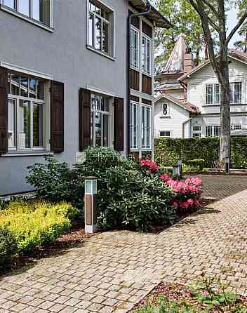 Частный дом, благоустроенная озеленённая территория, подъездная дорога покрыта Юрмала