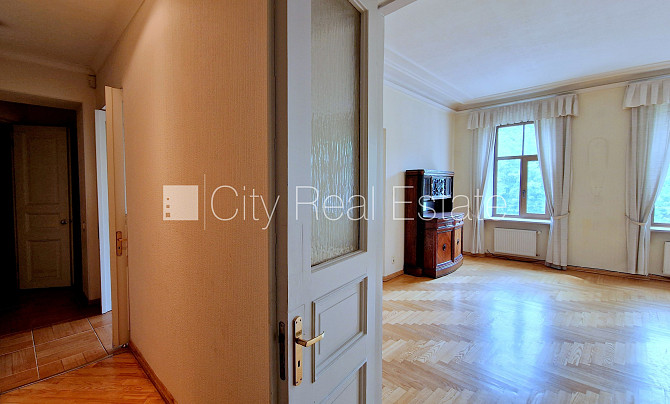 Земля в собственности, фасадный дом, реновированный дом, поменянное покрытие Рига - изображение 12