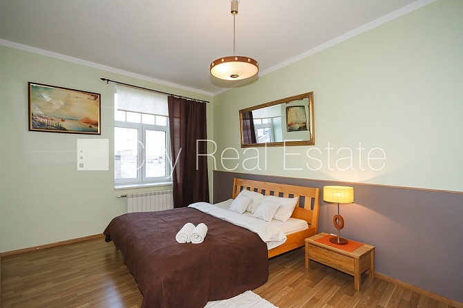 Фасадный дом, реновированный дом, благоустроенная озеленённая территория, вход с Рига - изображение 6