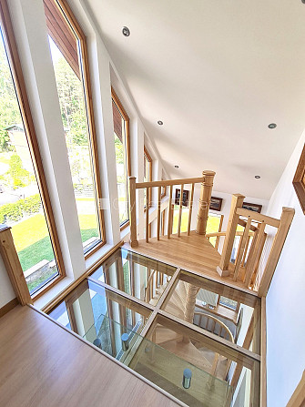 Частный дом, территория обнесена железным забором, места для нескольких машин, Рига - изображение 15