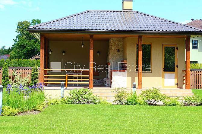 Частный дом, благоустроенная озеленённая территория, территория обнесена Юрмала - изображение 10