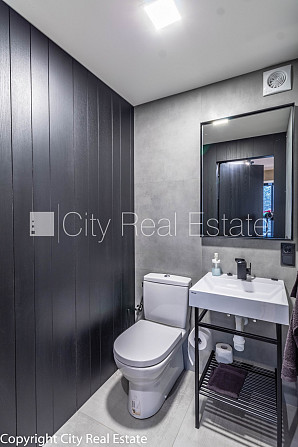 Дом во дворе, закрытый двор, место для машины, апартаменты люкс, количество спален Рига - изображение 5