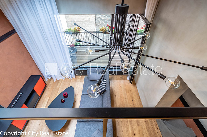 Дом во дворе, закрытый двор, место для машины, апартаменты люкс, количество спален Рига - изображение 13