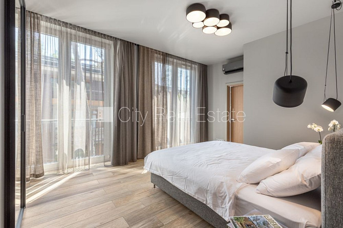 Jaunceltne, fasādes māja, zaļā teritorija, labiekārtots apzaļumots pagalms, pazemes Jūrmala - foto 9