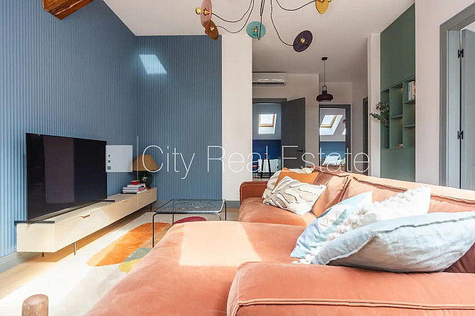 Реновированный дом, апартаменты люкс 82 м2, лифт, лестничная клетка после Рига - изображение 3