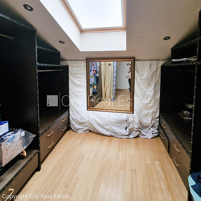 Фасадный дом, реновированный дом, вход с улицы, лифт, лестничная клетка после Рига - изображение 19