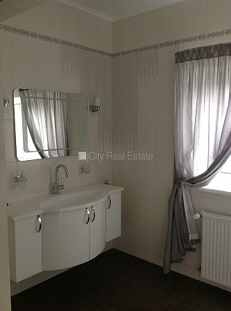 Rindu māja, zaļā teritorija, labiekārtots apzaļumots pagalms, slēgta teritorija, garāža Jūrmala - foto 8