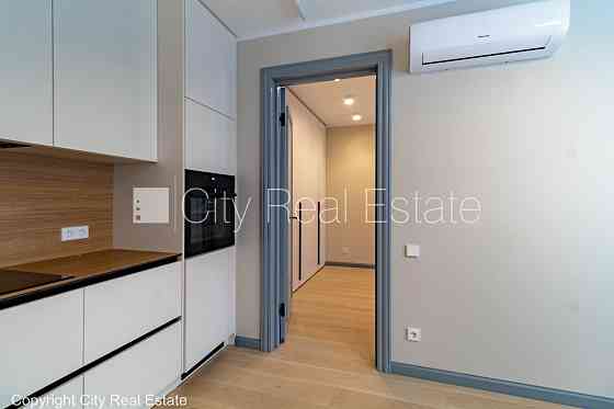 Новостройка, дом во дворе, благоустроенный озеленённый двор, возможность аренды Rīga