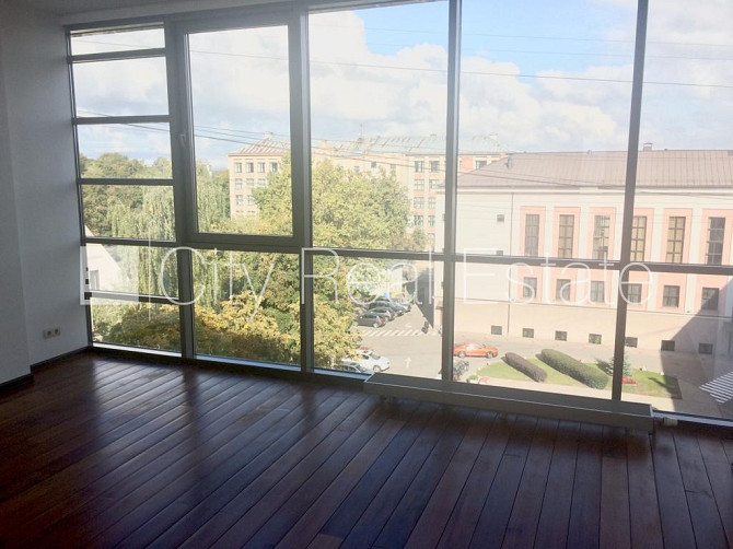 Jaunceltne, fasādes māja, labiekārtots apzaļumots pagalms, slēgta teritorija, iespēja nomāt Rīga - foto 7