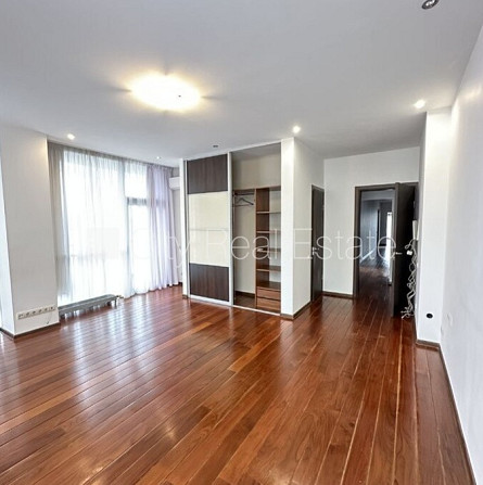 Jaunceltne, fasādes māja, labiekārtots apzaļumots pagalms, slēgta teritorija, iespēja nomāt Rīga - foto 13