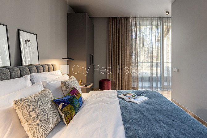 Новостройка, фасадный дом, зеленая территория, подземная стоянка, вход с улицы, Юрмала - изображение 8