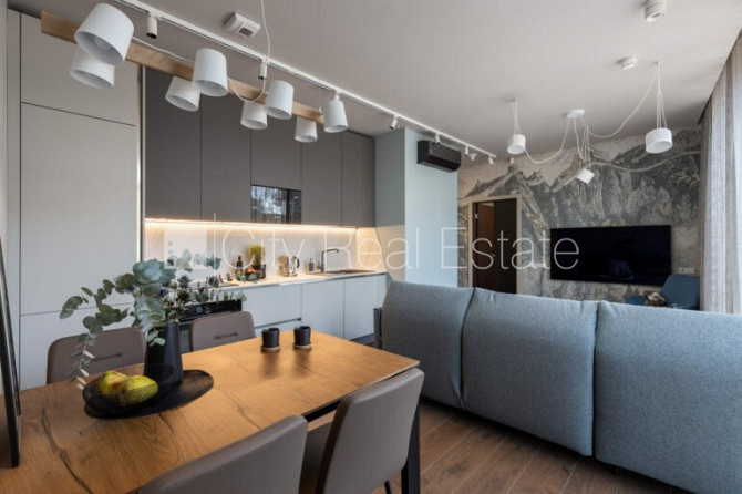 Jaunceltne, fasādes māja, labiekārtots apzaļumots pagalms, pazemes autostāvvieta, ieeja no Jūrmala - foto 3