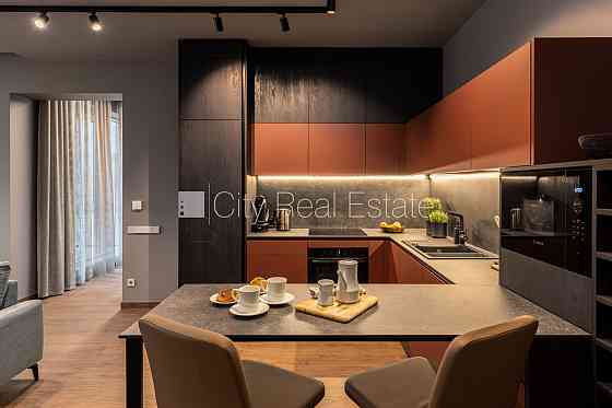 Новостройка, фасадный дом, благоустроенный озеленённый двор, подземная стоянка, Jūrmala