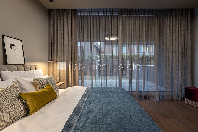 Новостройка, фасадный дом, благоустроенный озеленённый двор, подземная стоянка, Юрмала - изображение 8