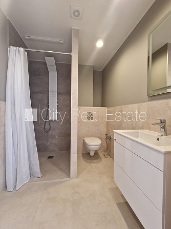 Pagalma ēka, renovēta māja, labiekārtots apzaļumots pagalms, iespēja nomāt autostāvvietu, Rīga - foto 12